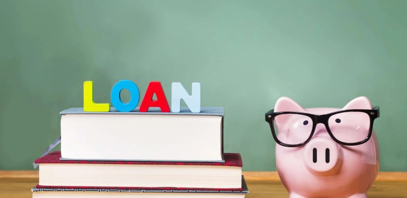 Student loan theme with textbooks and piggy bank